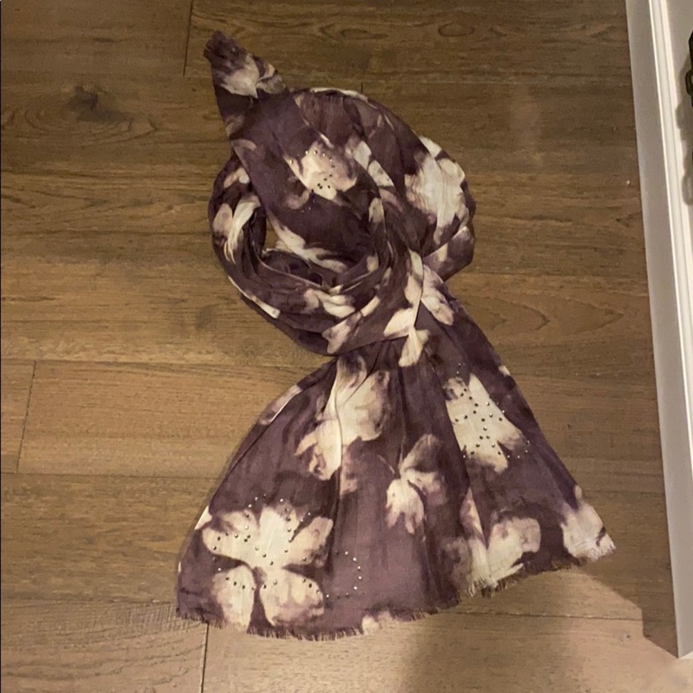 Flower print scarf